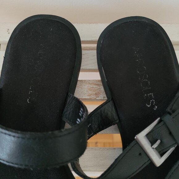 Black Leather Aerosoles Sandals-Size 7 - Picture 5 of 9